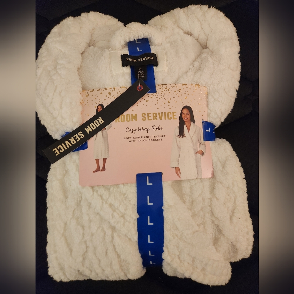 Room Service Cozy White Robe